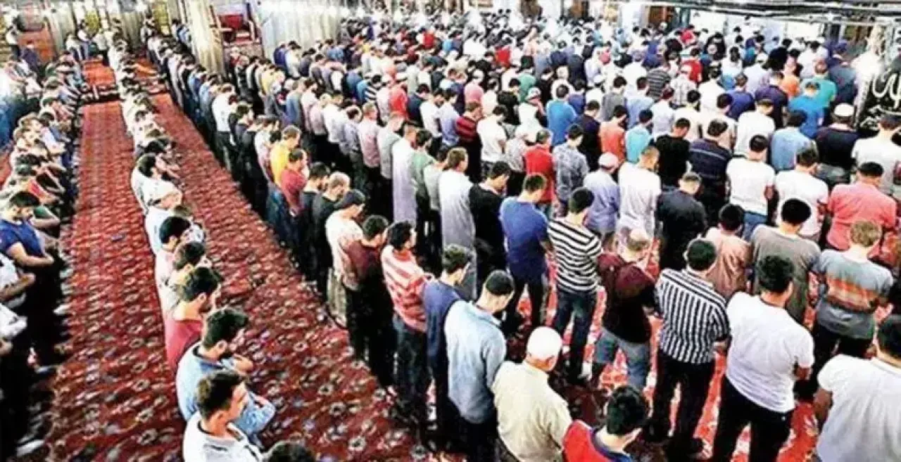 Kurban Bayramı namazı sabah saat kaçta? İşte İl il Kurban Bayramı namazı saatleri 2025! 14