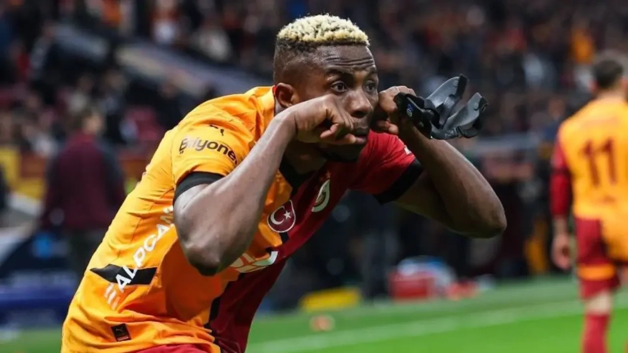 Taraftarlar heyecanla bekliyor! Osimhen'in İstanbul'a iniş tarihi belli oldu 13