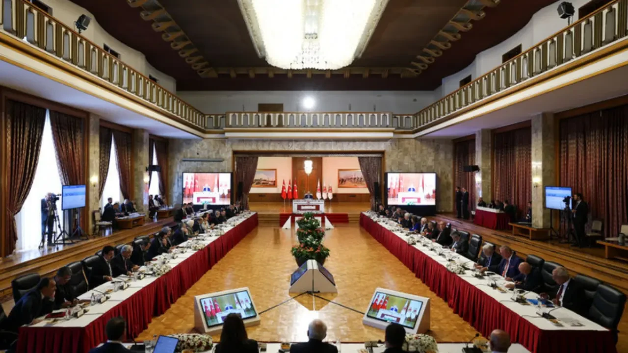 Komisyondan İmralı için "evet" kararı çıktı