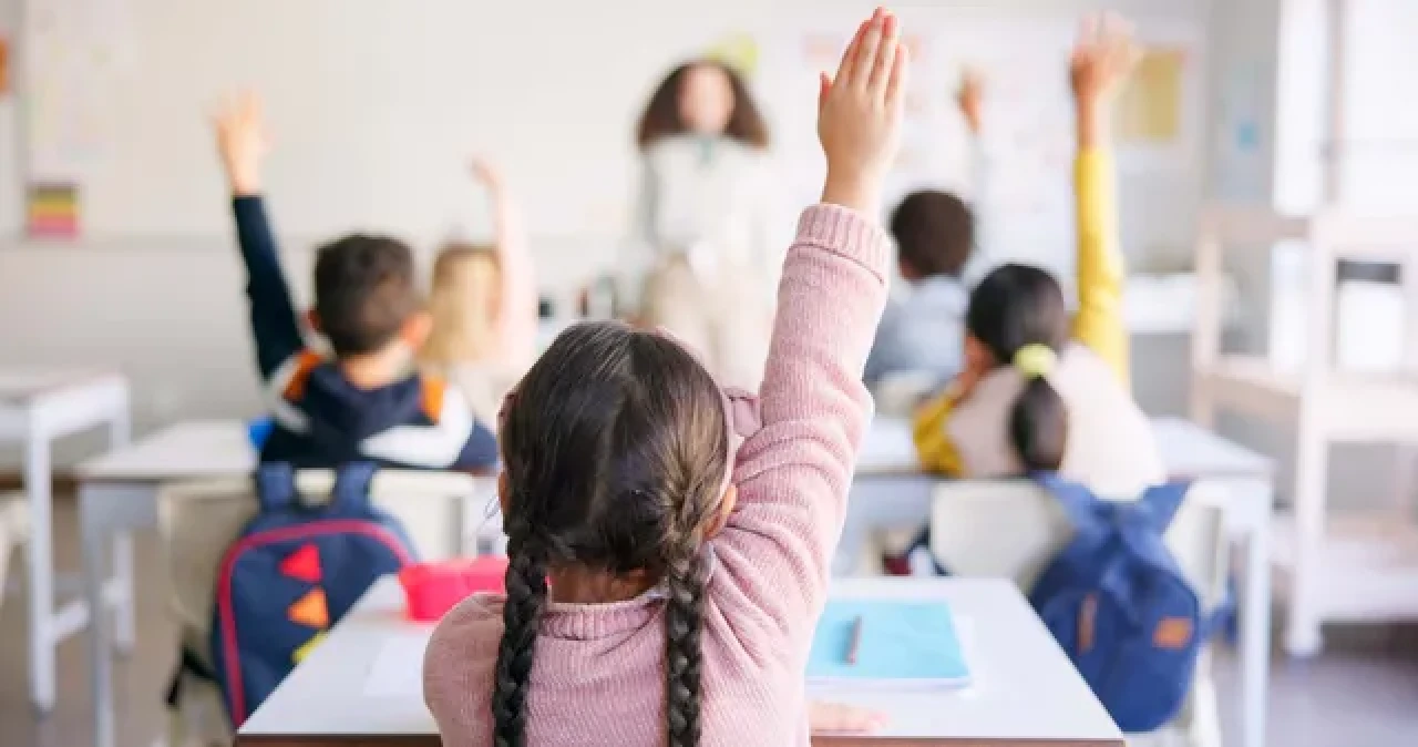 Ara tatil ve bayram tatili birleşiyor mu? MEB 2025 eğitim takvimi ile nisan ara tatil tarihleri ne zaman? Ara tatil kaç gün sürecek, ne zaman bitecek?