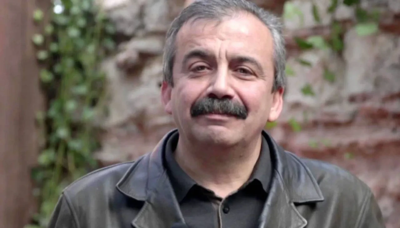 Sırrı Süreyya Önder'in vefatı sonrası siyasiler başsağlığı mesajı yayımladı