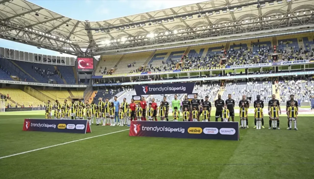 Son Dakika! Fenerbahçe, sezonu galibiyetle noktaladı