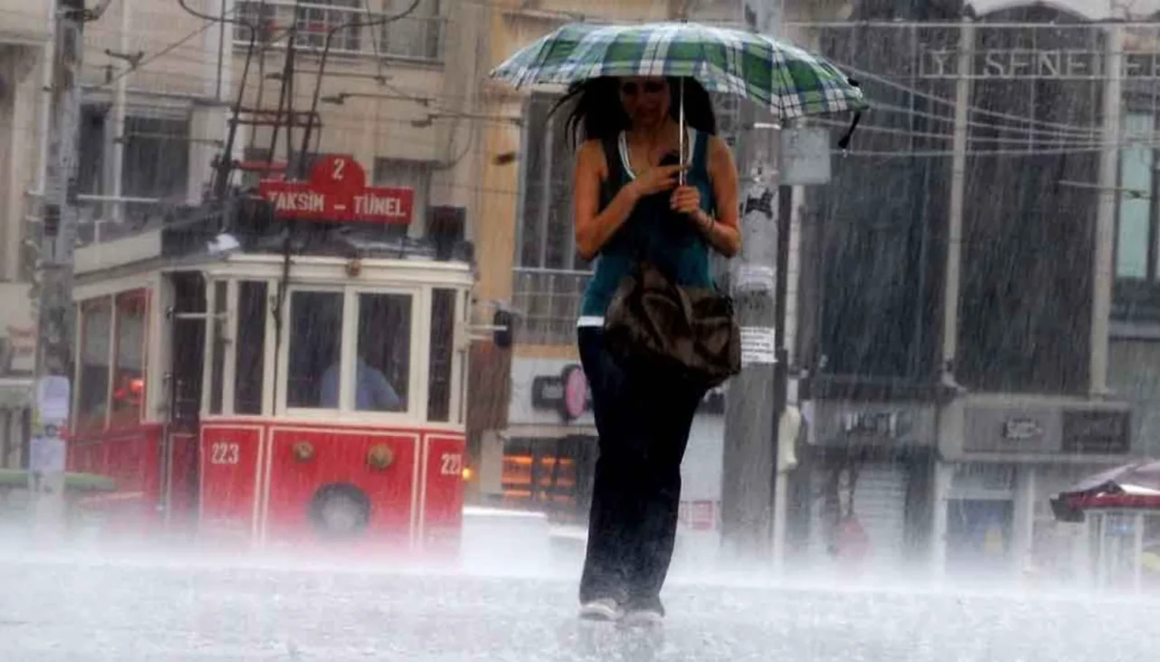 Kışlıkları kaldırmak için acele etmeyin! Meteoroloji haritayı değiştirdi: Soğuklar Rusya'dan geliyor