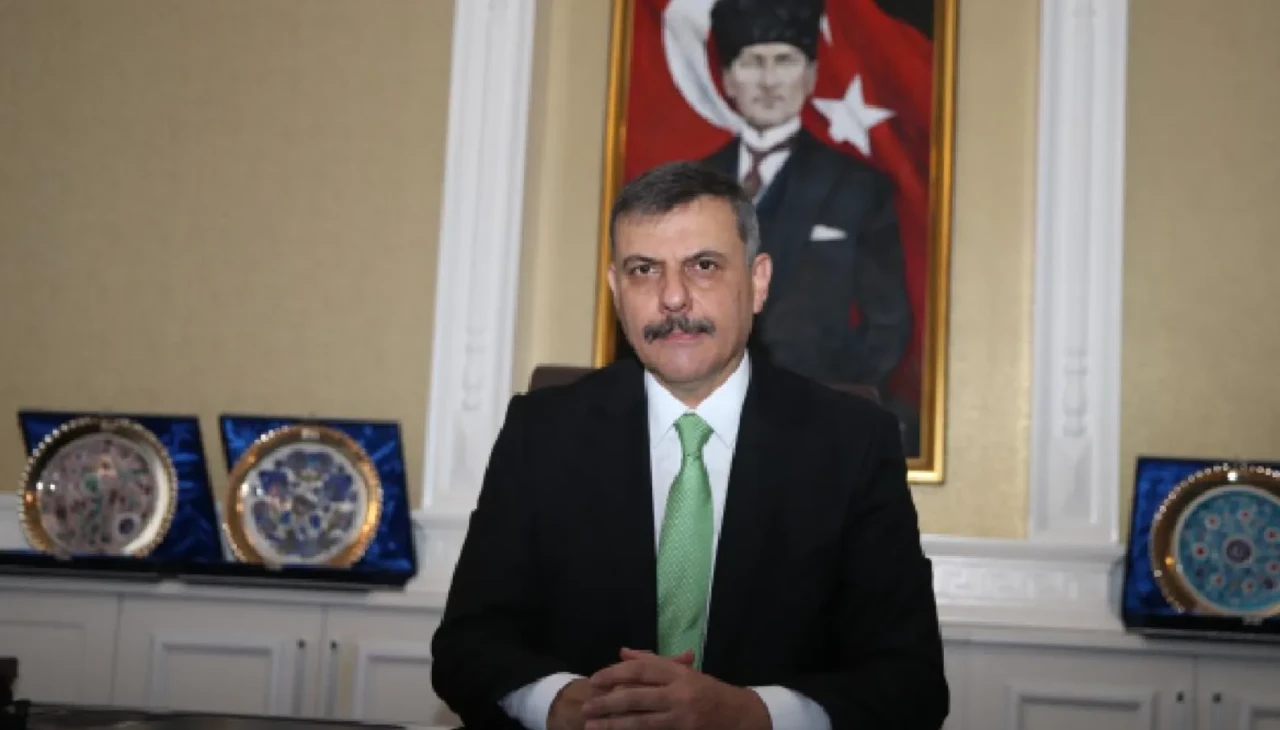 Oğlunun paylaşımı tepki çekmişti! Erzurum Valisi Mustafa Çiftçi'den açıklama