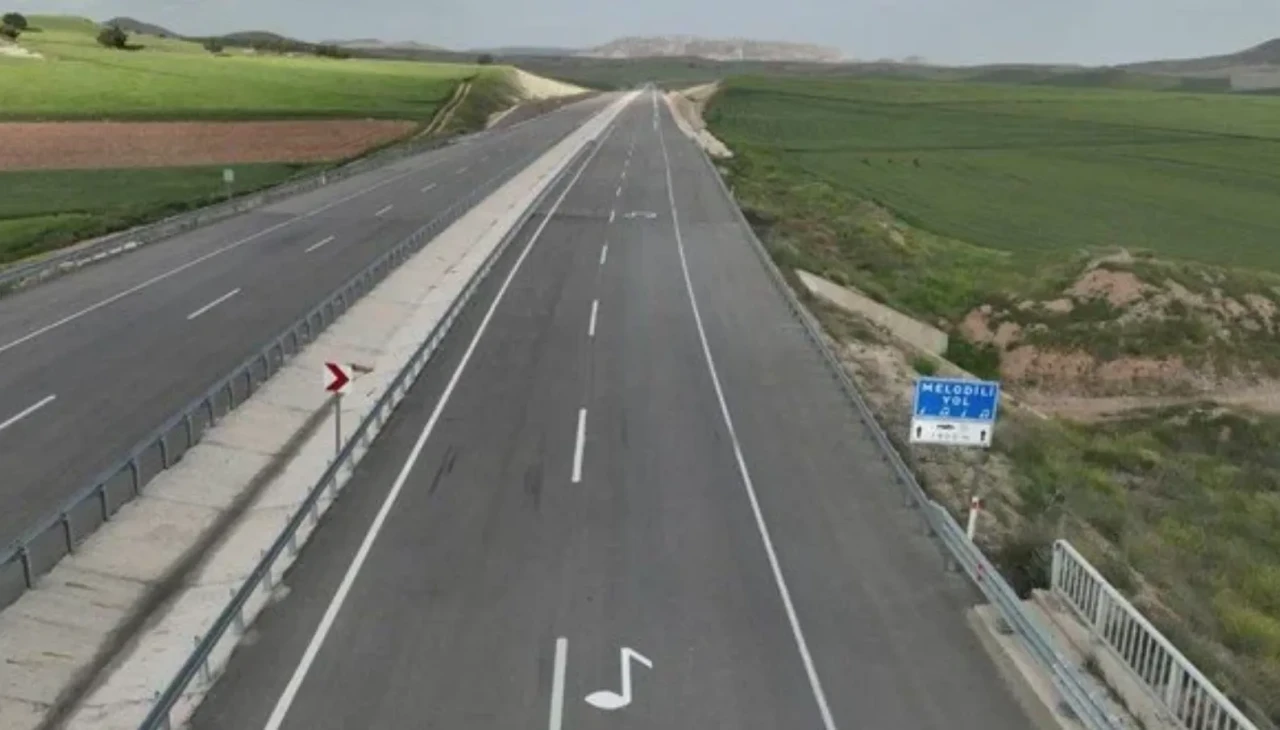 Türkiye'de bir ilk! Melodili yol hayata geçti