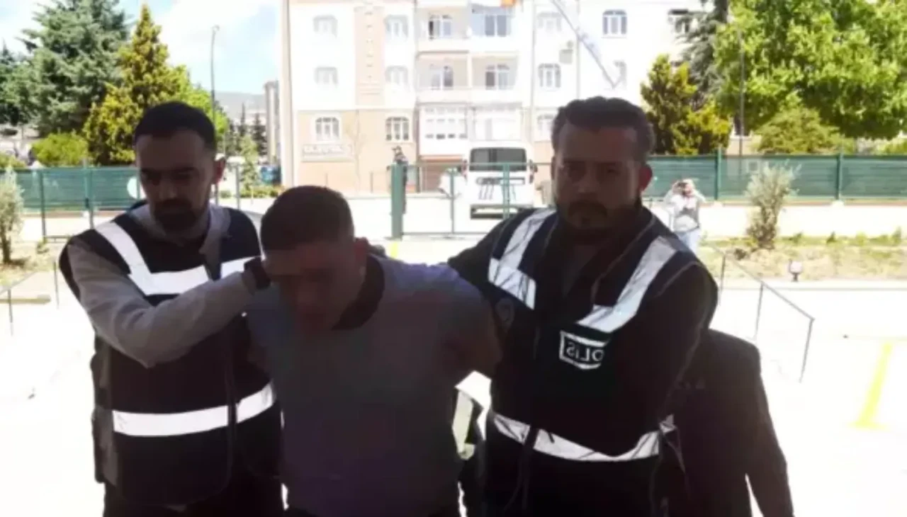 Amasya'da korkunç cinayet: Annesine öldürdü