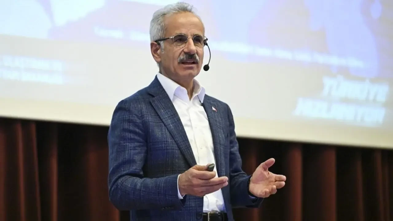 İstanbul'un Kuzeyi Hızlanıyor! Yavuz Sultan Selim'den Geçen Yeni Hızlı Tren Hattı Geliyor!