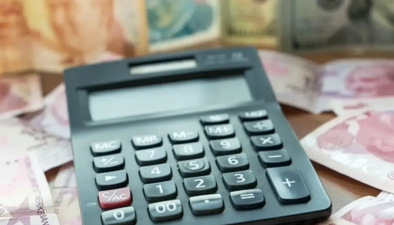 Gözler zam teklifinde! 600 bin kamu işçisi için kritik hafta: Hükümetin zam teklifi ne olacak?