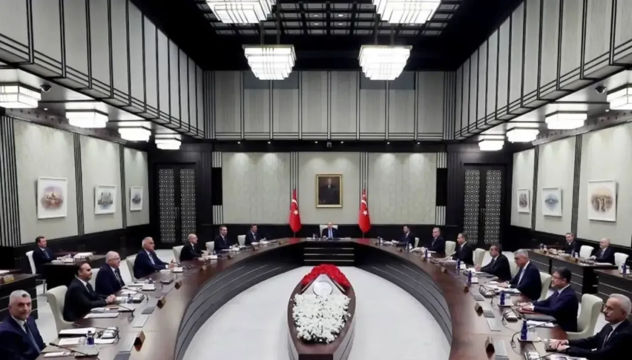 Kabine toplanıyor! Gündemde emekli maaşı ve kamu işçisinin zam pazarlığı olacak