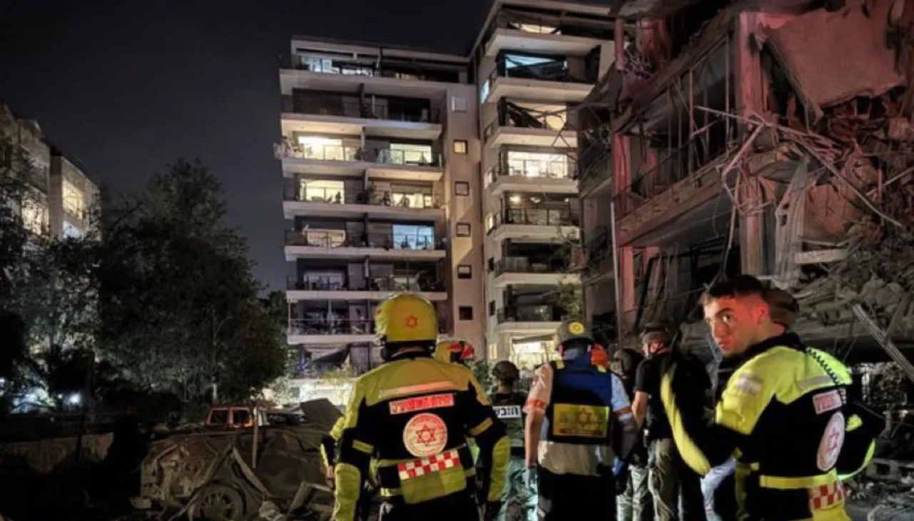 İran Devrim Muhafızları 'Sadık Vaat-3' Operasyonunu Başlattı