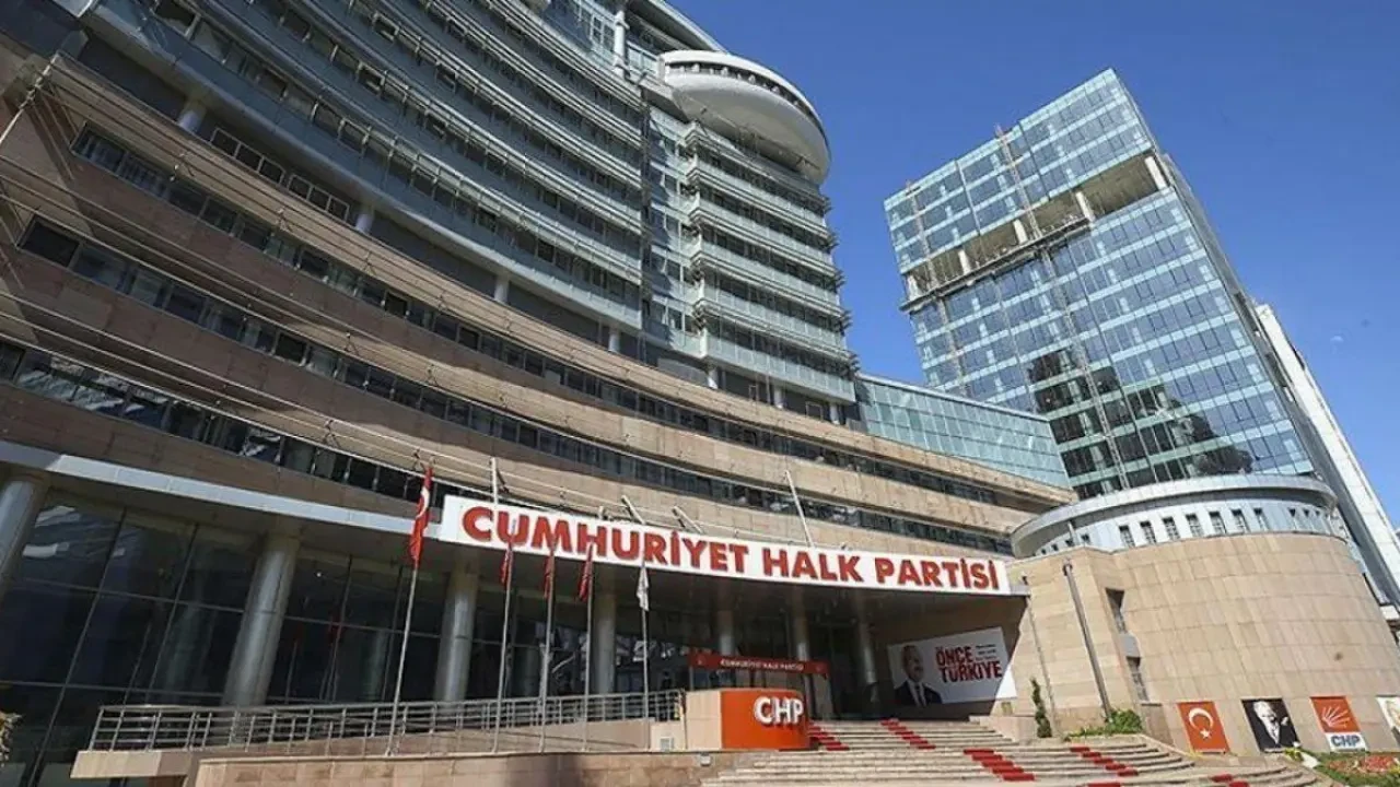 SON DAKİKA! CHP'nin şaibeli kurultay davası ertelendi
