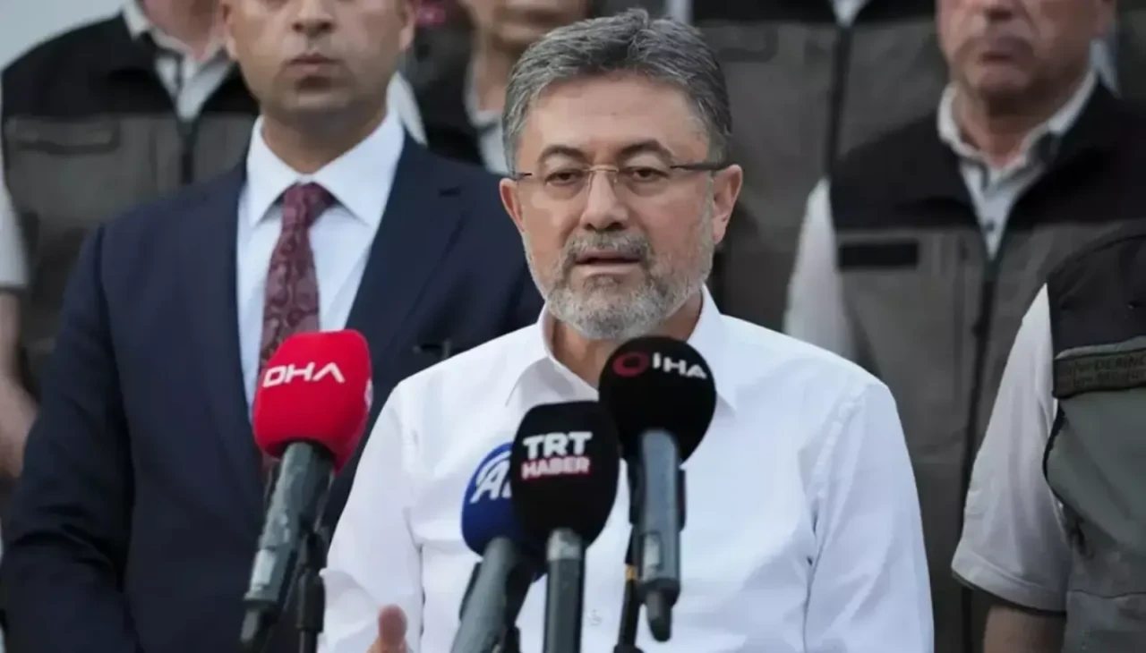 Bakan Yumaklı: Bilecik-Sakarya sınırındaki yangın büyük oranda kontrol altına alındı