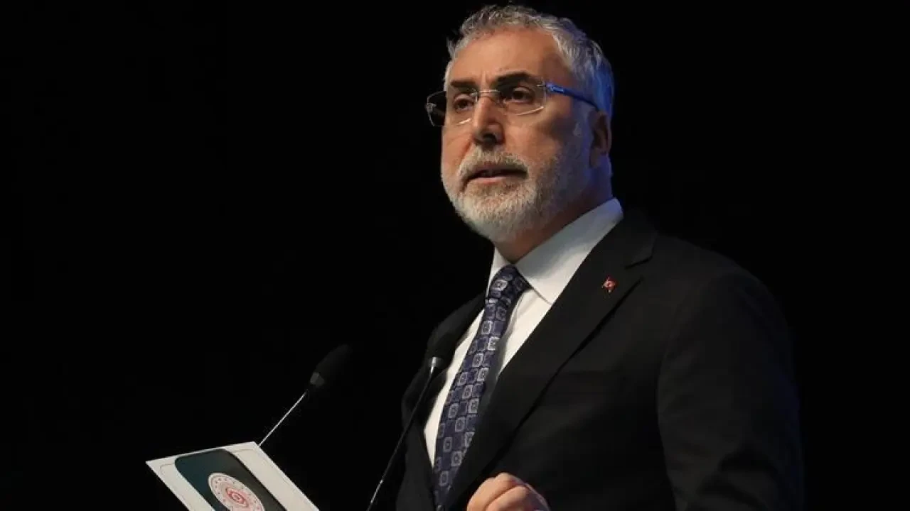 Bakan Işıkhan, kamu çalışanlarını sevindiren zam müjdesini duyurdu! Tarih de verdi!