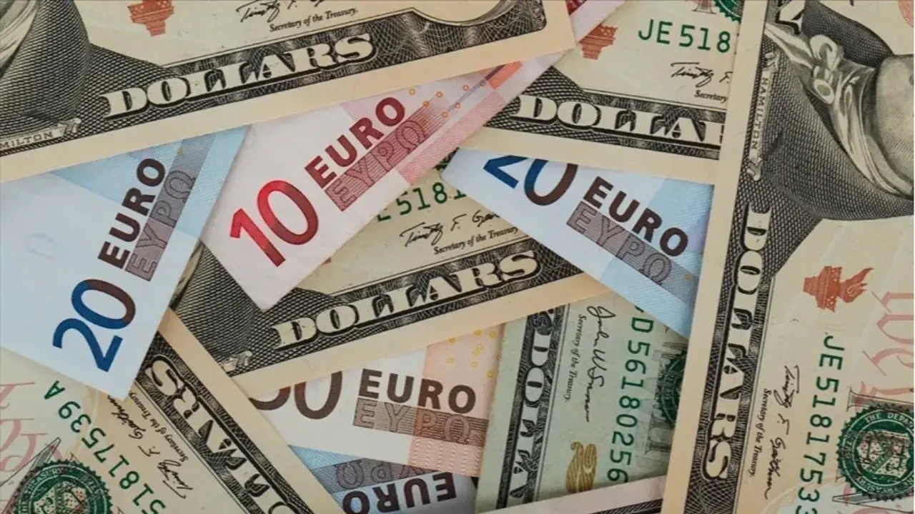 Dev banka dolar tahminini güncelledi: Yatırımcısını üzecek