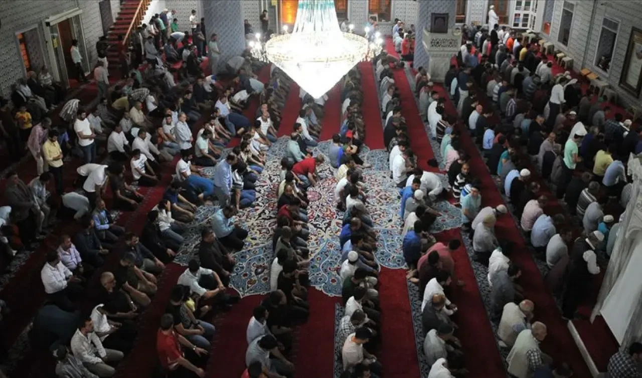 2025 İSTANBUL KURBAH BAYRAMI NAMAZI SAATİ: İstanbul’da Kurban bayram namazı saat kaçta? Diyanet İstanbul Kurban Bayramı namaz saati