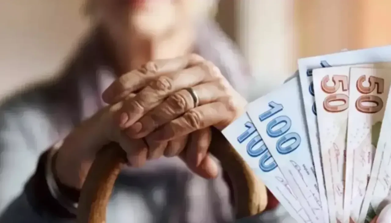 Yarış kızıştı! İşte emekliye en yüksek promosyon veren bankalar