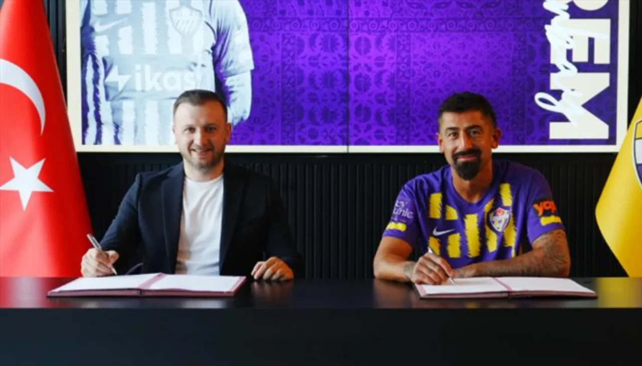 Galatasaray ayrılığı duyurmuştu! Eyüpspor'dan dikkat çeken Kerem Demirbay paylaşımı
