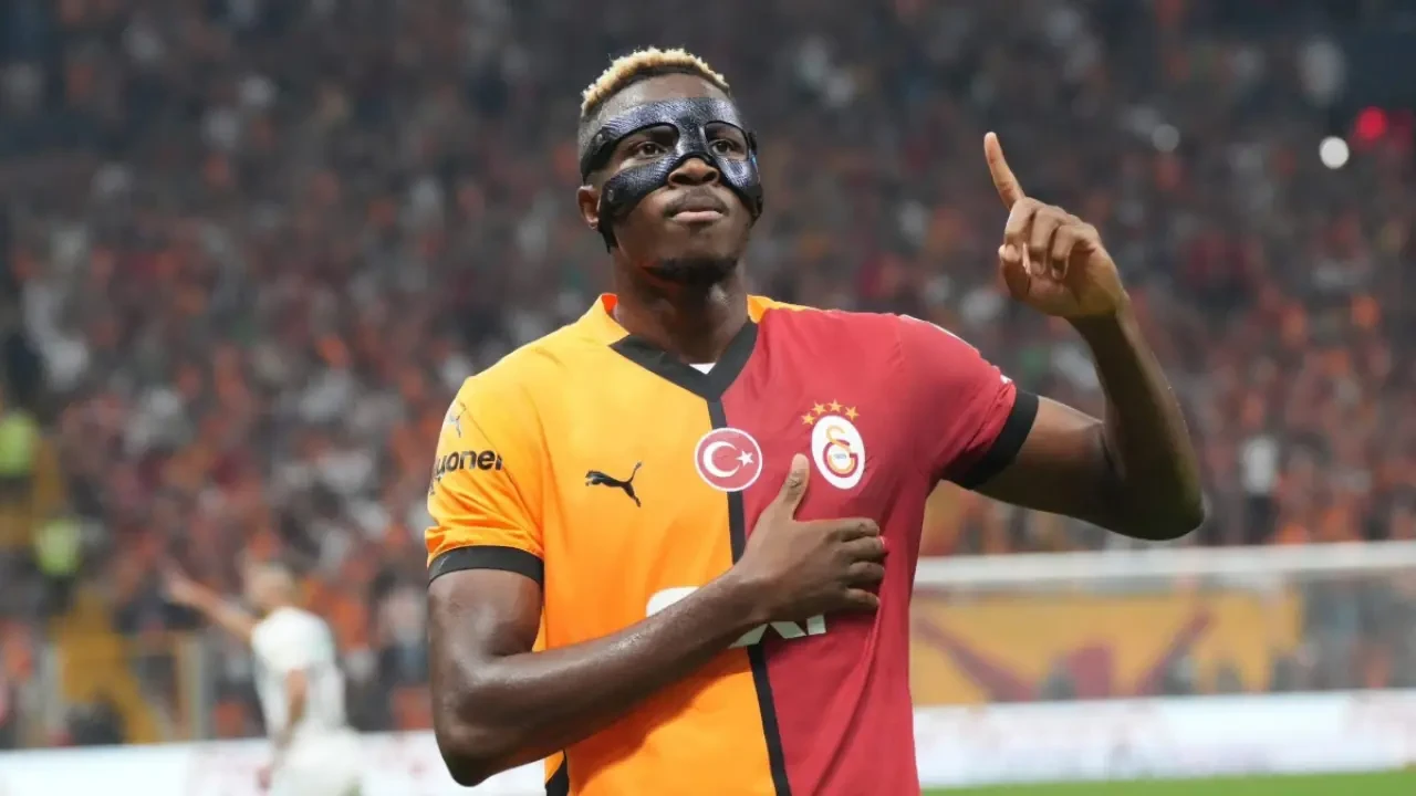 Galatasaray, Victor Osimhen ile anlaşmaya vardı
