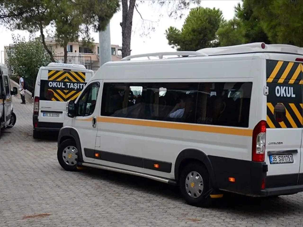 Okul servisi ve toplu taşımada yeni dönem: Bugünden itibaren zorunlu oluyor