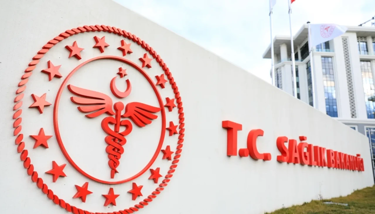 Sağlık Bakanı Memişoğlu duyurdu: 18 bin yeni personel alımı yapacak