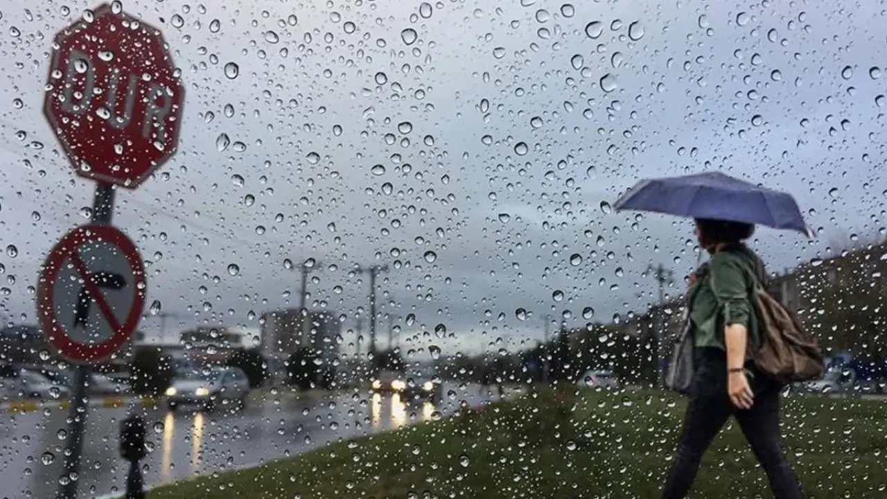 Meteoroloji bildirdi: İki bölgede sıcaklık artıyor, 10 ilde yağış bekleniyor