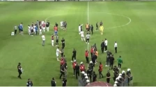 Hakem yaralandı! Elazığspor - Vanspor FK maçı yarıda kaldı