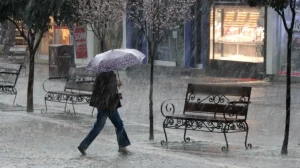 Yurt genelinde sıcaklıklar düşüyor: Meteoroloji'den 11 için 'sarı kodlu' uyarı
