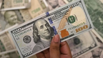 Dolar güçlü duruşunu koruyor