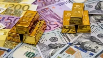 Dolar, Euro ve altında rekor, borsada düşüş