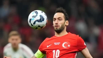 "Mourinho ısrar ediyor" diyerek duyurdular! İşte, Fenebahçe'nin Hakan Çalhanoğlu'da teklifi