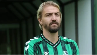Eyüpspor'dan ayrılmıştı! 36 yaşındaki Caner Erkin Sakaryaspor ile anlaştı