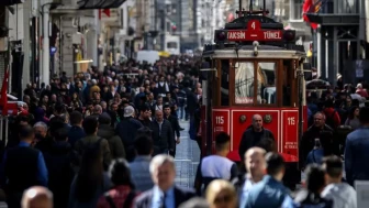 SON DAKİKA! Türkiye'nin nüfusu 85 milyon 824 bin 854 kişi oldu
