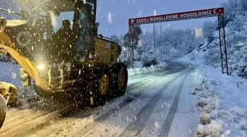 Yurtta yoğun kar alarmı: Otoyollar peş peşe kapandı