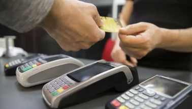 2 Nisan’da kartlı alışverişlerin tutarı mart ayı ortalamasını geçti