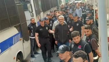 CHP'li 5 belediye başkanı görevden uzaklaştırıldı