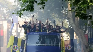 Otobüsteki kutlamada yaptığı paylaşımla Galatasaraylıları kızdırdı!