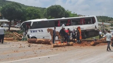 Son Dakika! Çanakkale'de biri yolcu otobüsü 3 araç birbirine girdi: 8 ölü