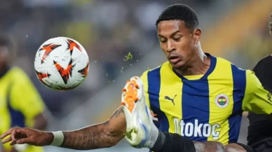 Feyenoord'a olay gönderme! Jayden Oosterwolde maç biter bitmez telefona sarıldı