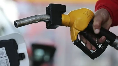 Araç sahiplerine müjde: Motorine indirim geldi! İşte 22 Ekim akaryakıt fiyatları