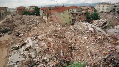 17 Ağustos 1999 depremi kaç büyüklüğündeydi, Gölcük depremi kaç saniye sürdü?