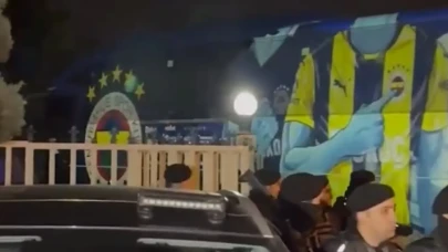 Fenerbahçeli taraftarlar tepki gösterdi: Yönetim istifa