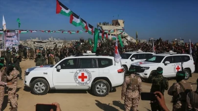 Hamas: İsrail Gazze’den çekilirse rehineleri tek seferde teslim ederiz