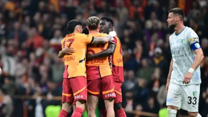 Lider Galatasaray, Bodrum FK'yı iki golle geçti