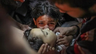 Gazze'de son 36 saatte en az 250 kişi şehit edildi