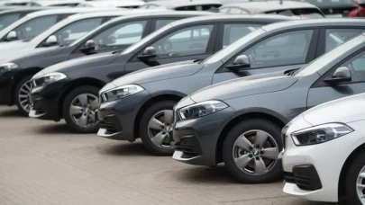 İbre yeniden 2. ele döndü: Sıfır araçta fiyatlar arttı nisanda ikinci el pazarı zirve yaptı