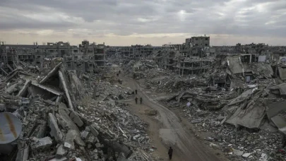 BBC'nin ünlü muhabiri Gazze'ye yardım götüren uçağa bindi: İsrail bunu görmemizi istemiyor