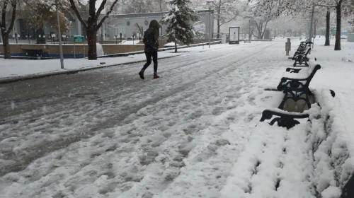 ❄️ SON DAKİKA METEOROLOJİ UYARISI! BU İLLERE KUVVETLİ KAR GELİYOR: YAĞIŞLAR ANİDEN BASITIRMAK ÜZERE!