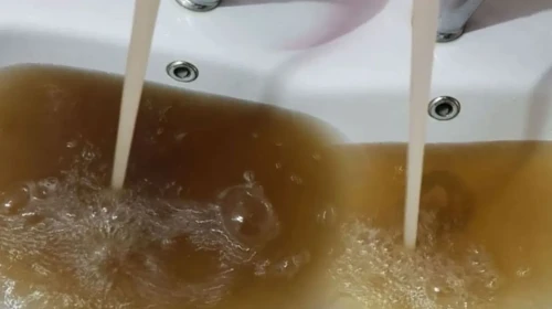 İstanbul'da musluklardan akan suyu gören şaşıp kalıyor! İSKİ'den açıklama geldi