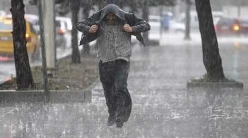 Meteoroloji'den bölge bölge uyarılar! Sağanak yağmur, fırtına ve toz taşınımı