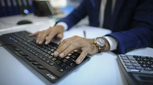 Kamuda istihdam müjdesi: 20 bin yeni personel alınacak!